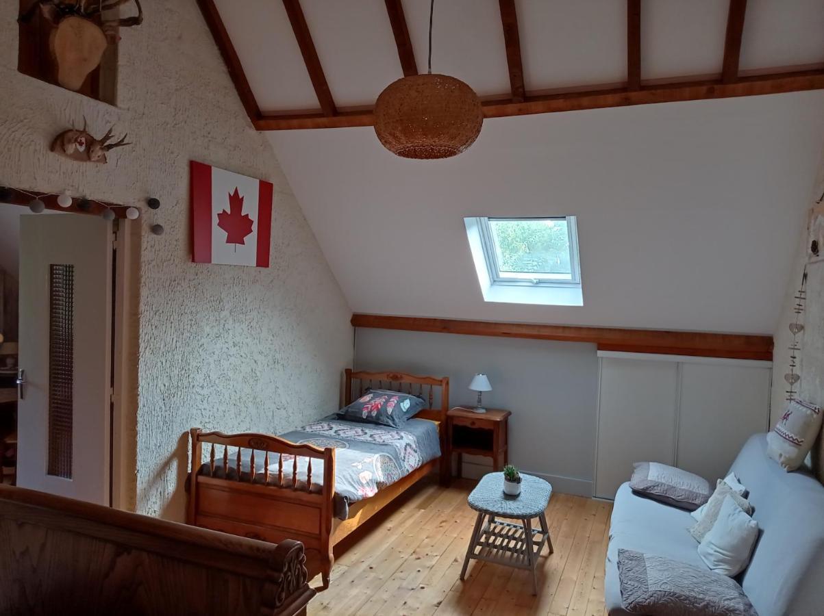 chambre campagnarde du grès rouge avec petit déj Beauval Extérieur photo